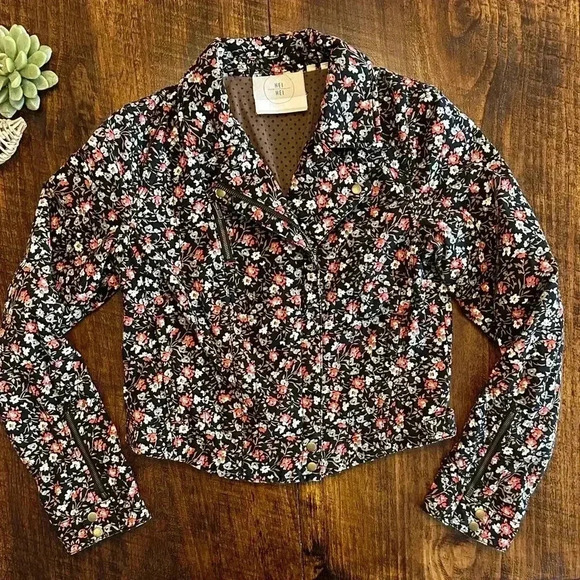 Hei Hei | Anthropologie Tinsley Floral Cropped Asymmetrical Zip Moto Jacket - Picture 3 of 10